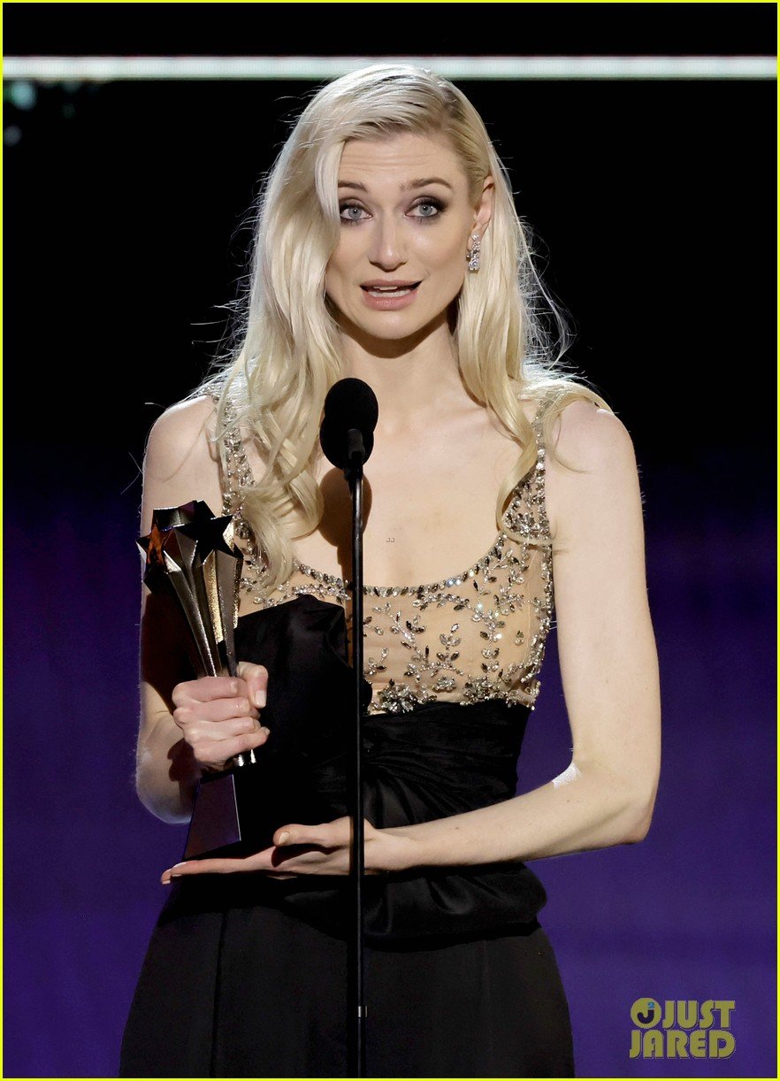 Elizabeth Debicki Wins Best Supporting Actress at Critics Choice Awards