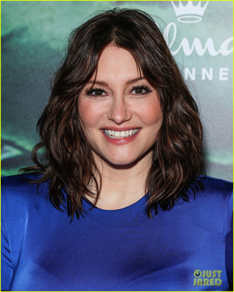 Hallmark's 'The Way Home' Costars Chyler Leigh & Sadie LaflammeSnow