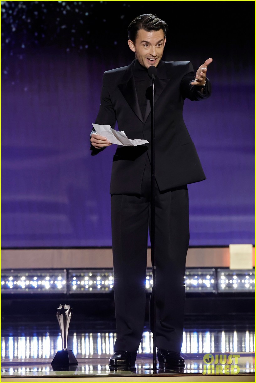 Jonathan Bailey Jokes About His Steamy ‘Fellow Travelers’ Scenes With