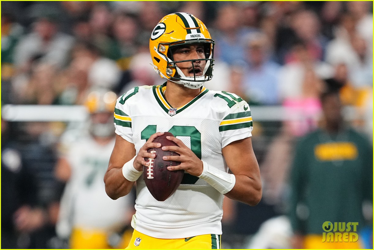 Who Is Jordan Love Dating? Girlfriend Ronika Stone Has Been Cheering