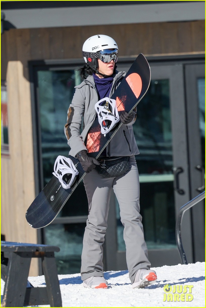 Katy Perry Goes Snowboarding in Aspen While Orlando Bloom Attends