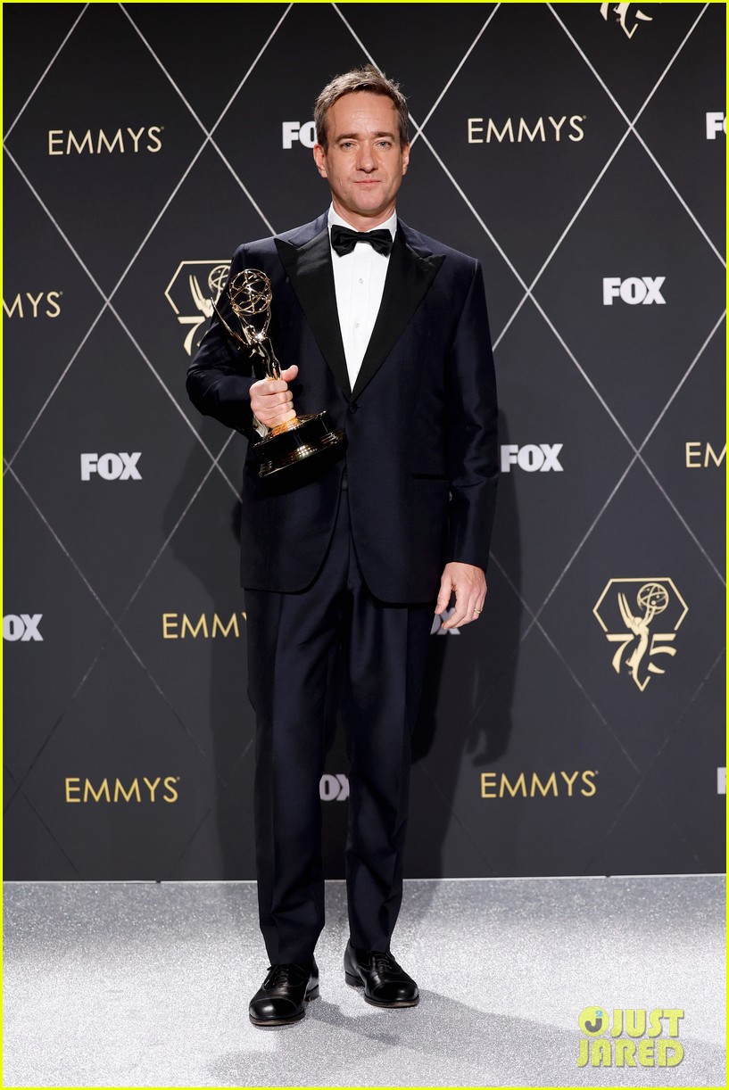 'Succession' Stars Sarah Snook, Matthew Macfadyen & More Celebrate