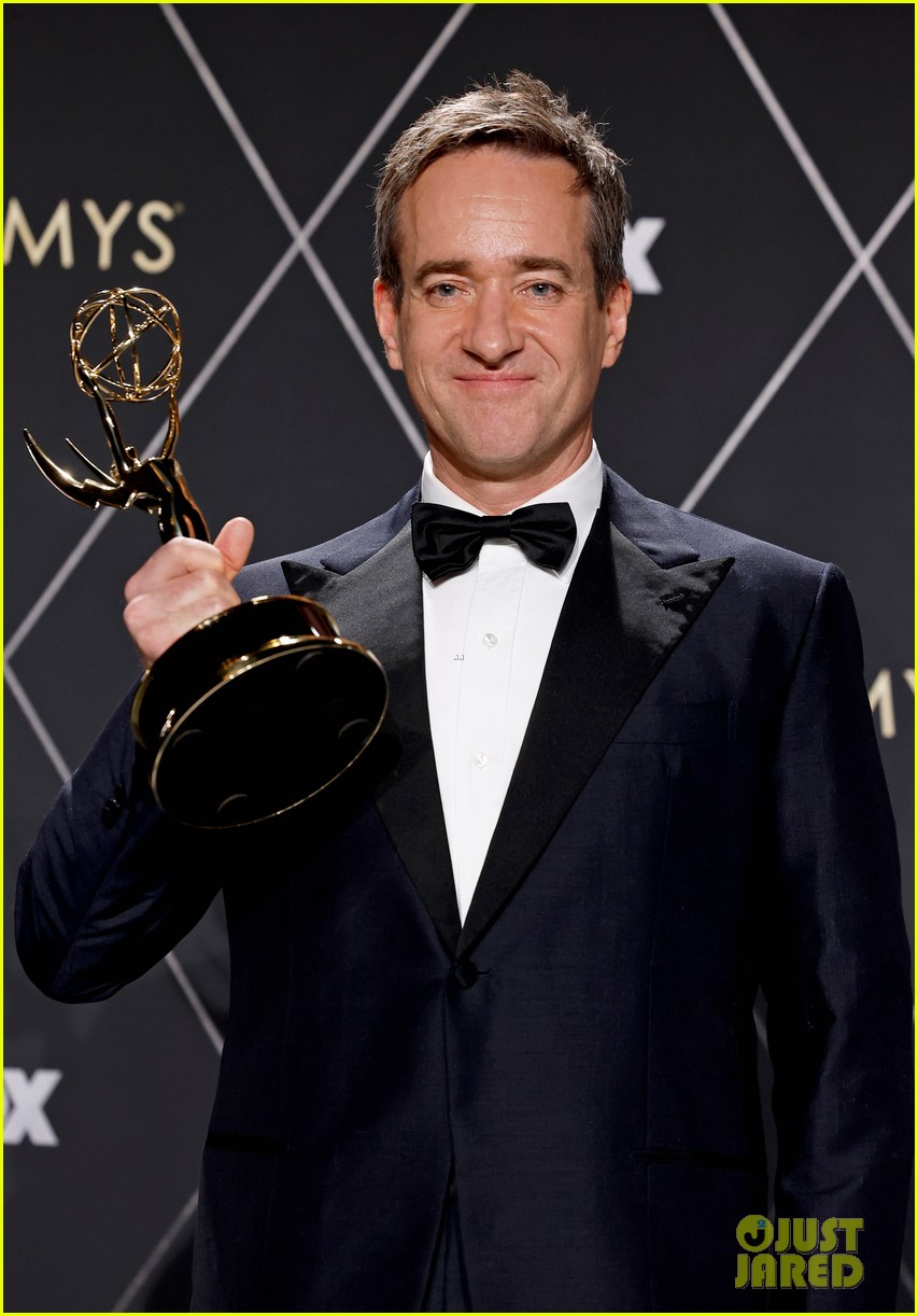 'Succession' Stars Sarah Snook, Matthew Macfadyen & More Celebrate