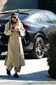 suki waterhouse covers up her baby bump shopping in beverly hills 05