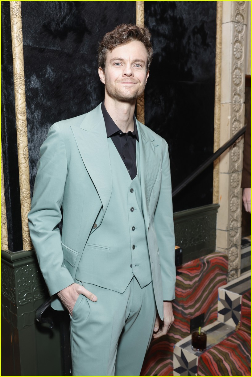 Inside Vanity Fair & Amazon/MGM's PreGolden Globes Party See Photos