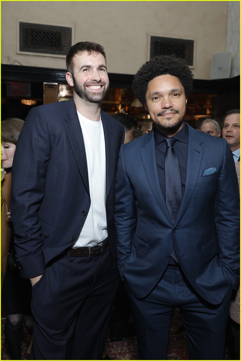 Inside Vanity Fair & Amazon/MGM's PreGolden Globes Party See Photos