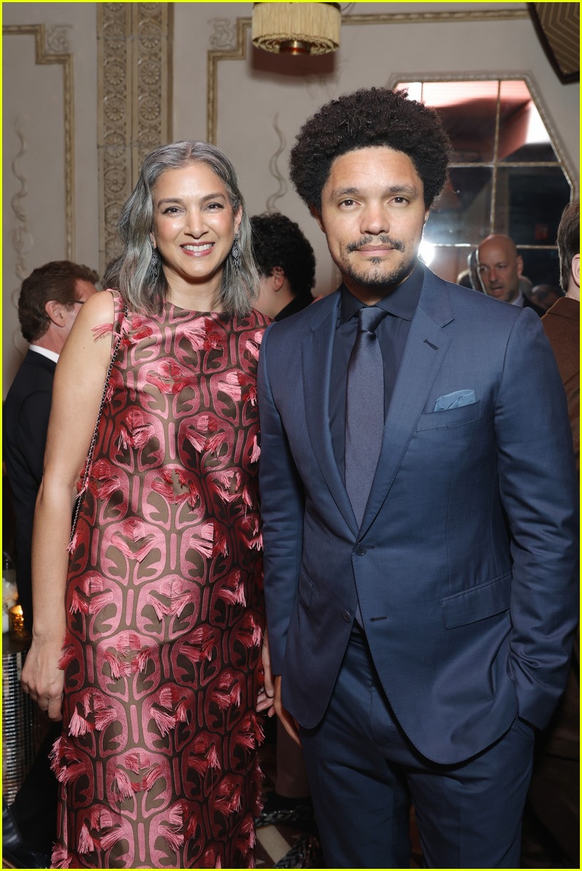 Inside Vanity Fair & Amazon/MGM's PreGolden Globes Party See Photos