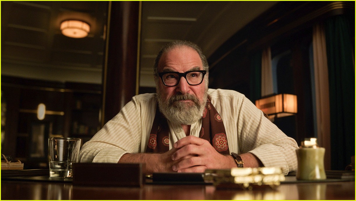 Violett Beane & Mandy Patinkin Investigate Murder Mystery In 'Death