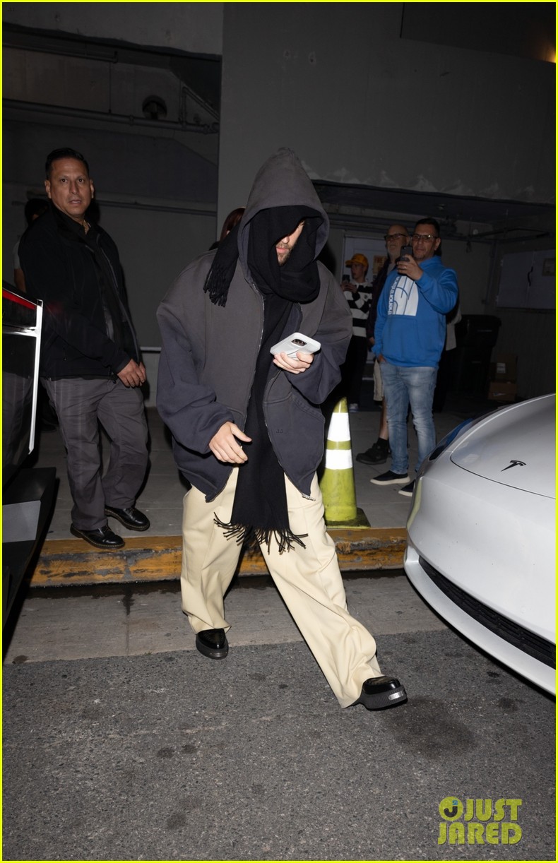 Hailey & Justin Bieber Attend Church Together Following Her Dad's Call