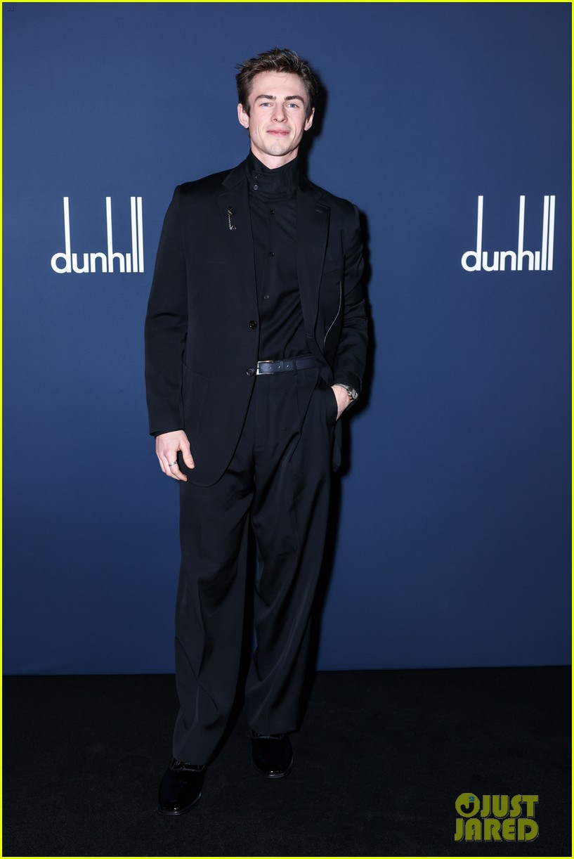 Joe Alwyn Joins 'Bridgerton' Stars Phoebe Dynevor & RegeJean Page at