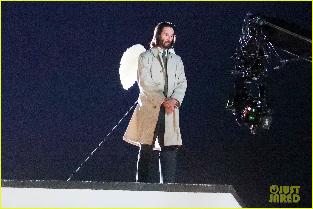 keanu reeves angel wings on good fortune set 065012521