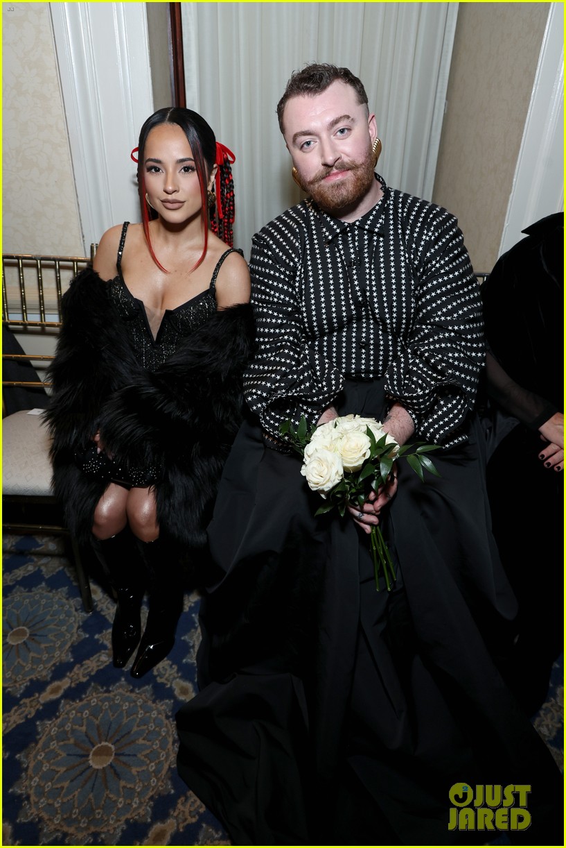 Sam Smith & Boyfriend Christian Cowan Stroll Arm-in-Arm Around NYC ...