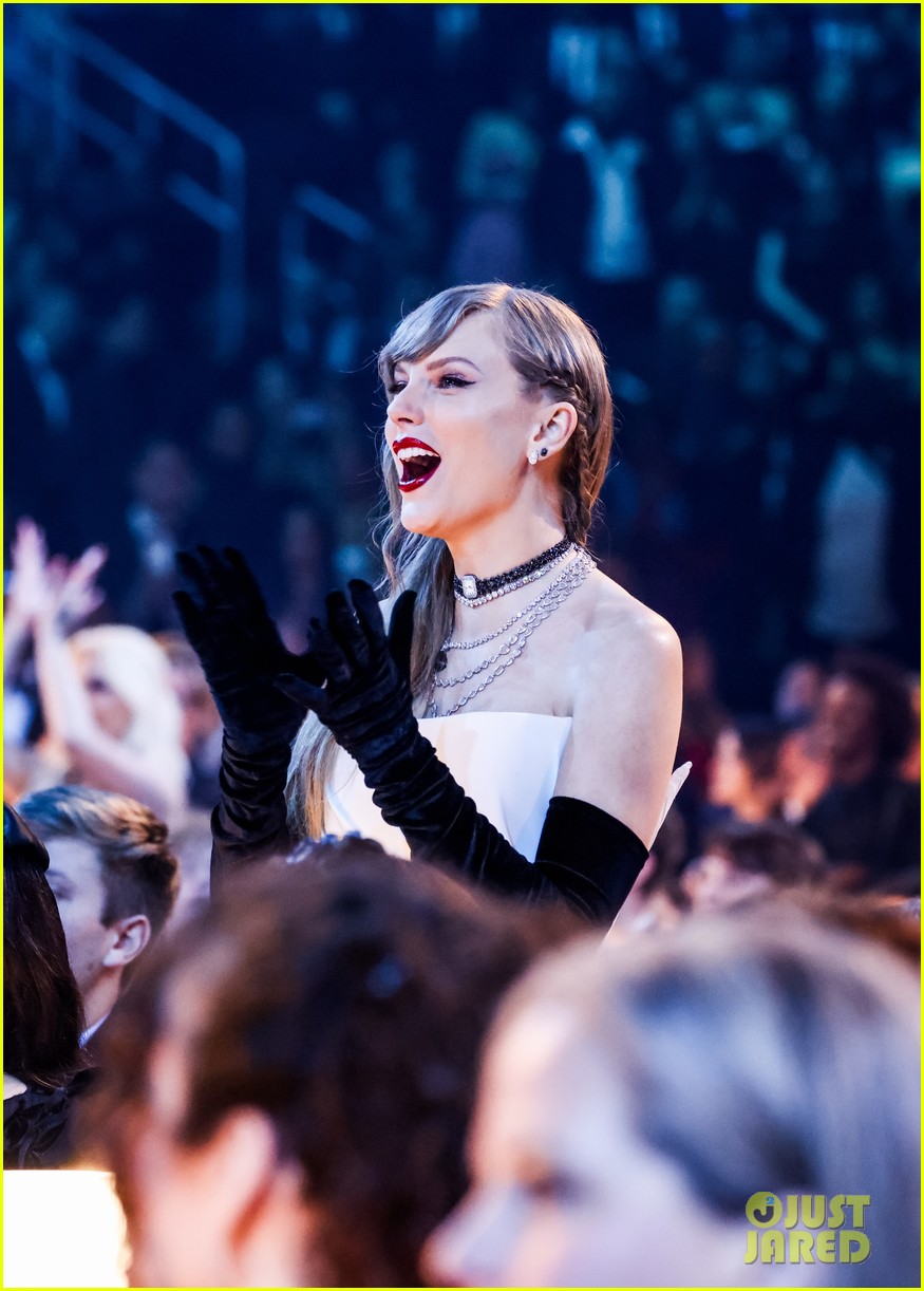 Who's Taylor Swift Sitting With at Grammys 2024? All Of Her Seatmates