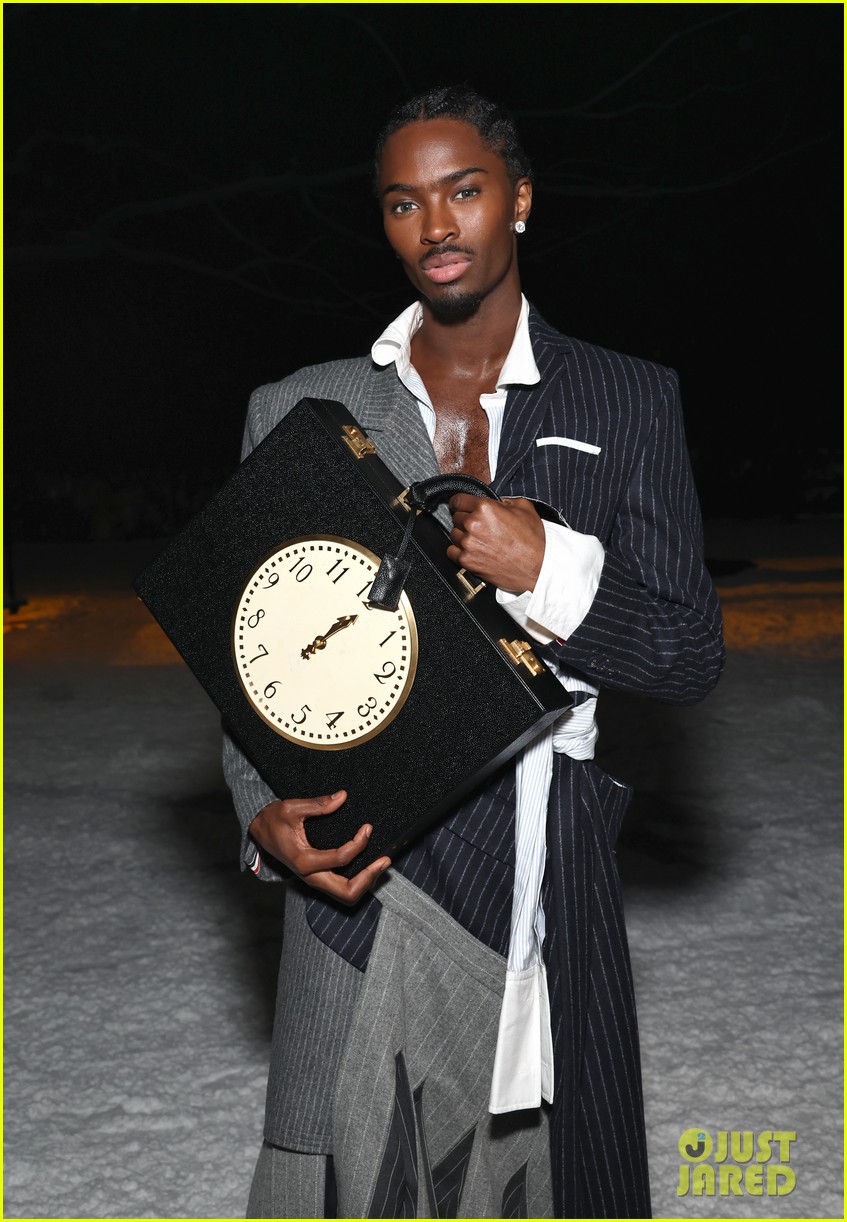 Rachel Brosnahan & Husband Jason Ralph Celebrate Valentine's Day at ...