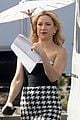 kate hudson gets to work filming mindy kaling basketball project 05