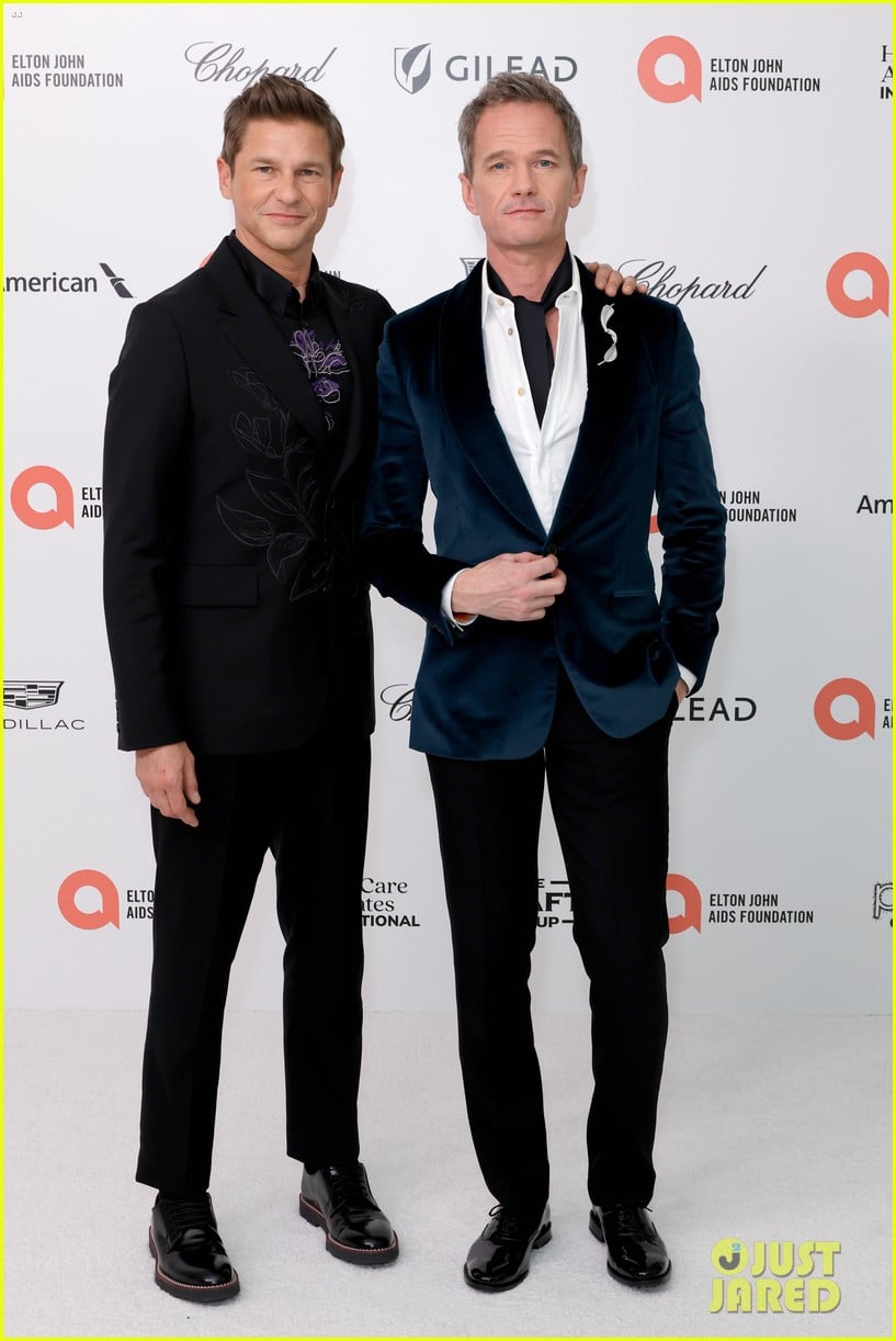 Neil Patrick Harris & Husband David Burtka CoHost Elton John Oscars
