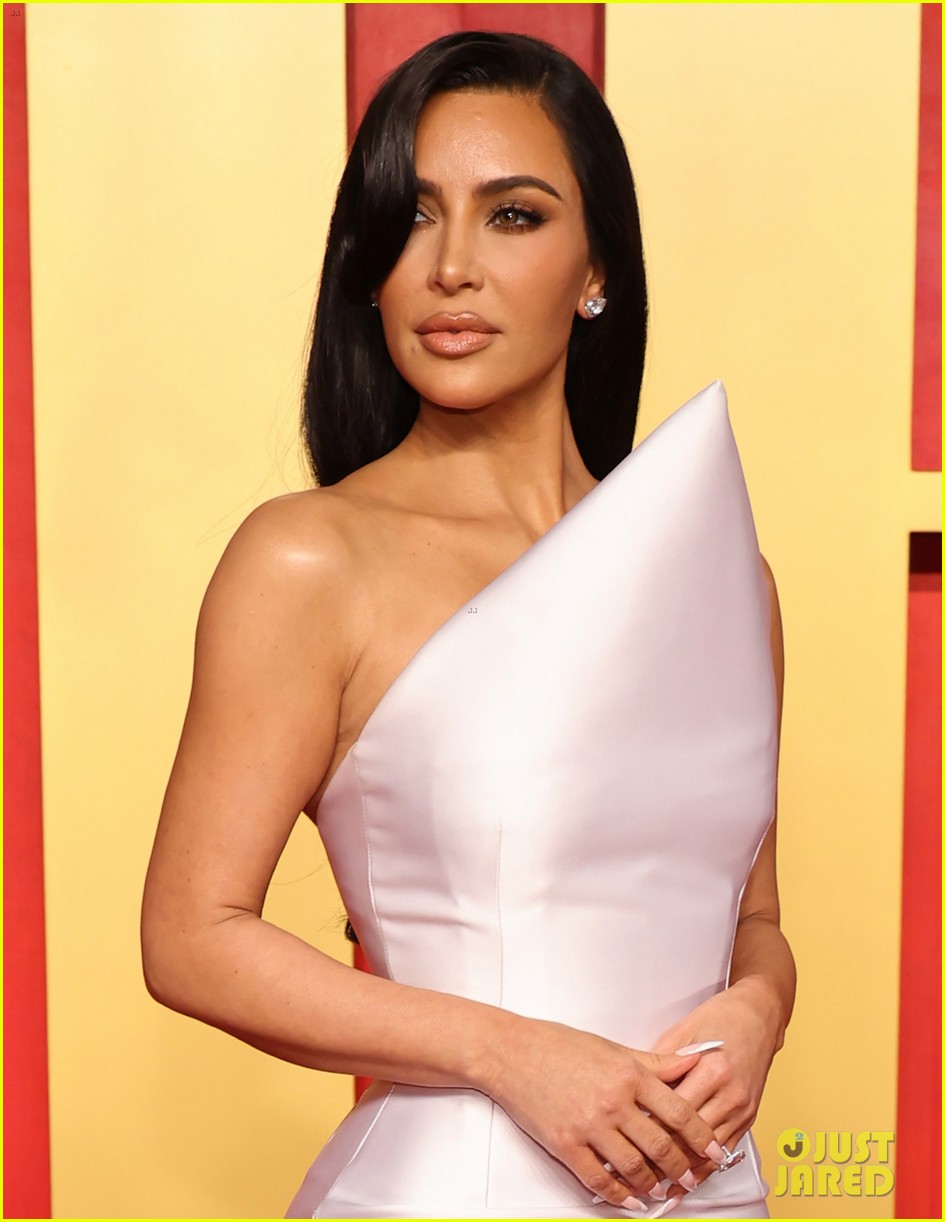 kim kardashian odell beckham jr vanity fair party 035023387