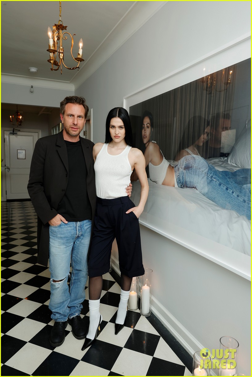 Amelia Gray Gets Support from Mom Lisa Rinna & Sister Delilah Belle