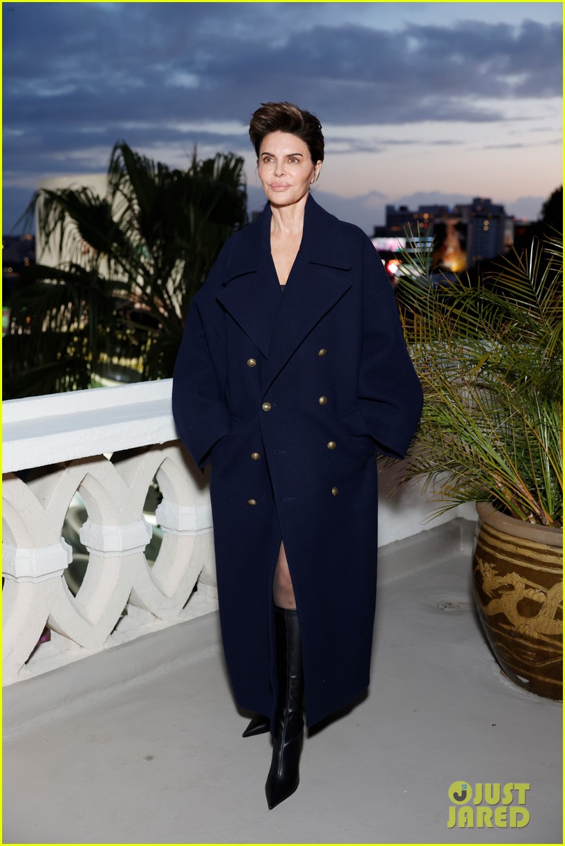 Amelia Gray Gets Support from Mom Lisa Rinna & Sister Delilah Belle