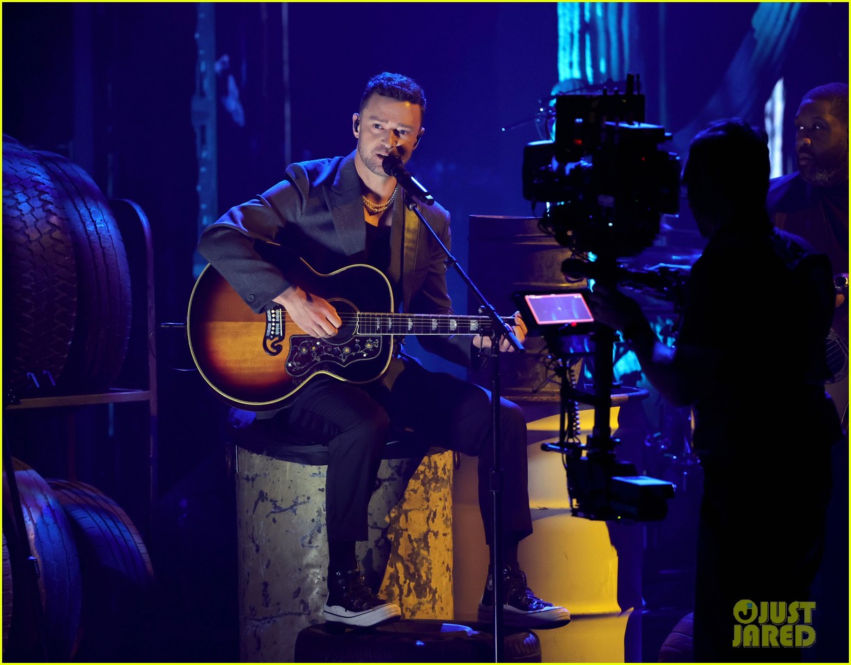 Justin Timberlake Performs His New Songs to Kick Off iHeartRadio Music