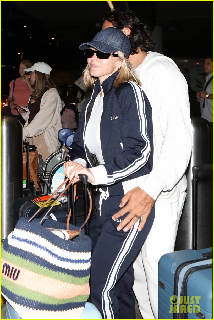 Sydney Sweeney & Fiancé Jonathan Davino Share a Laugh While Arriving in