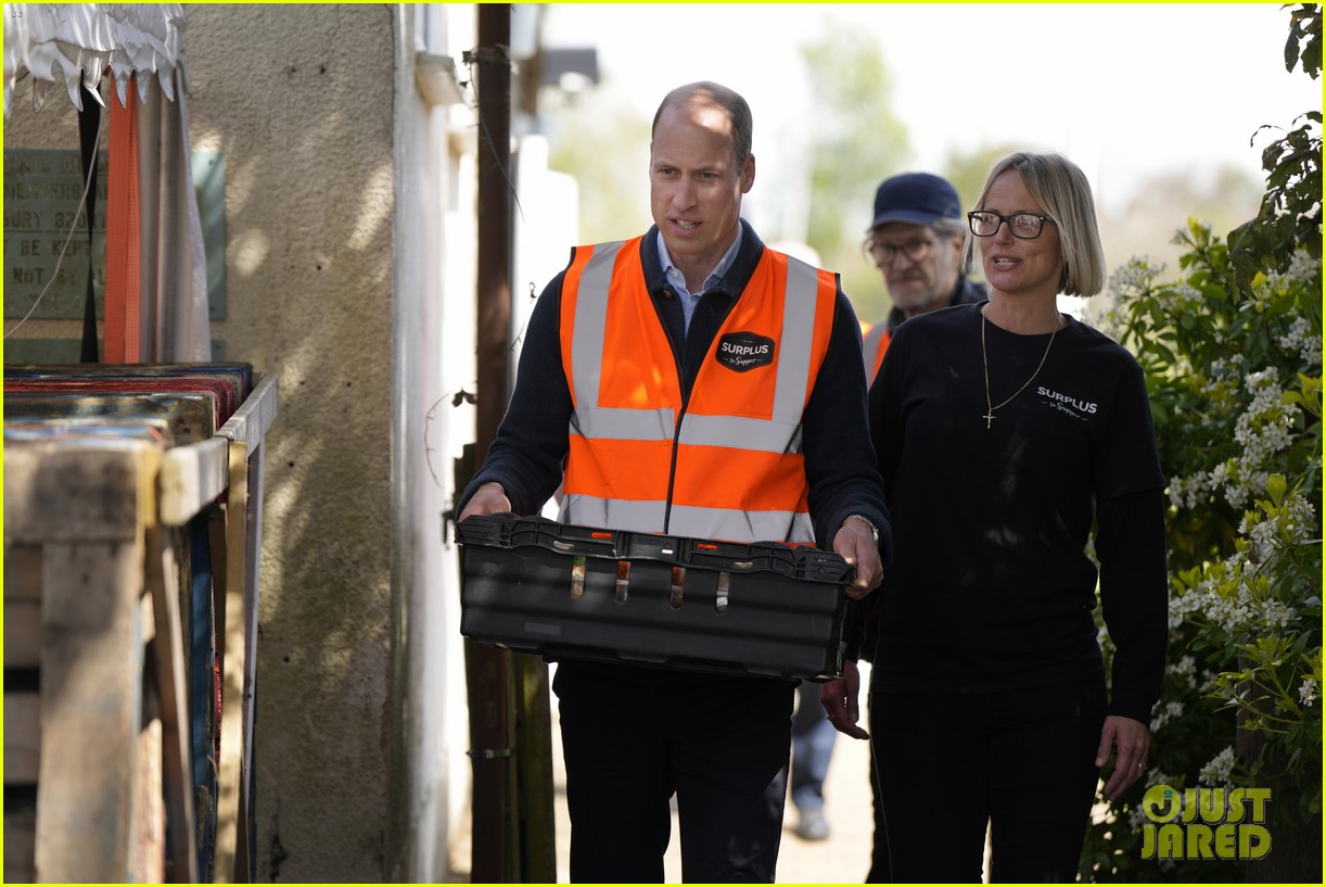 Prince William Returns to Royal Duties After Kate Middleton's Cancer Announcement: Photo 5031794 | Prince William Photos - Vimarsana News