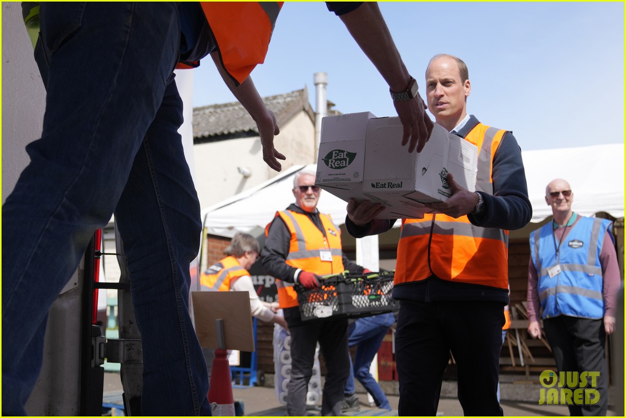 Prince William Returns to Royal Duties After Kate Middleton's Cancer Announcement: Photo 5031809 | Prince William Photos - Vimarsana News