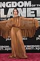 owen teague freya allen kingdom of the planet of the apes la premiere 03