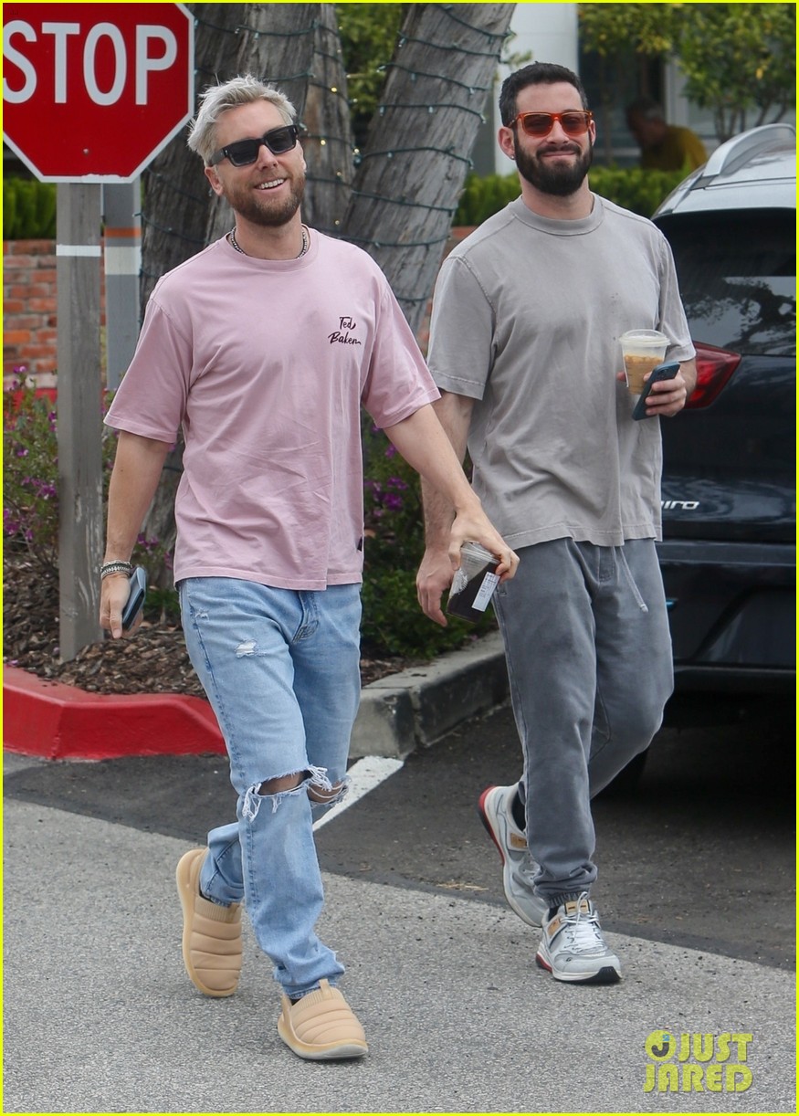 Lance Bass & Husband Michael Turchin All Smiles on Lunch Date in L.A.: Photo 5041530 | Lance Bass, Michael Turchin Photos - Vimarsana News