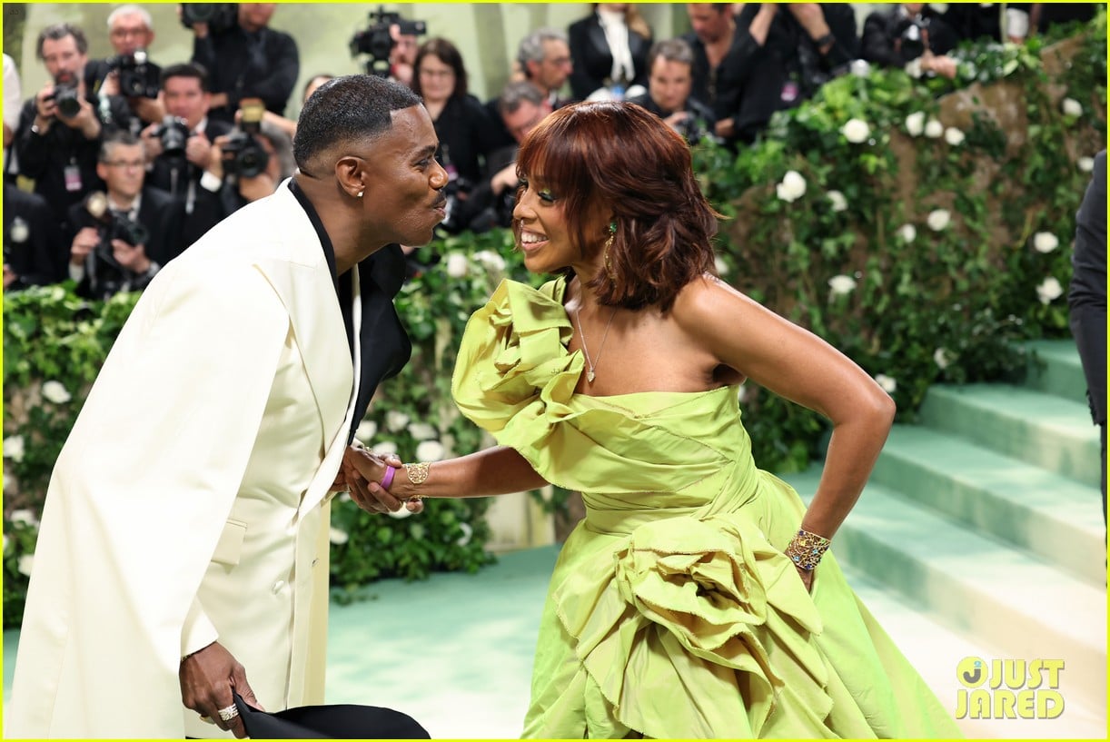 Colman Domingo Pays Tribute to the Late Chadwick Boseman & André Leon