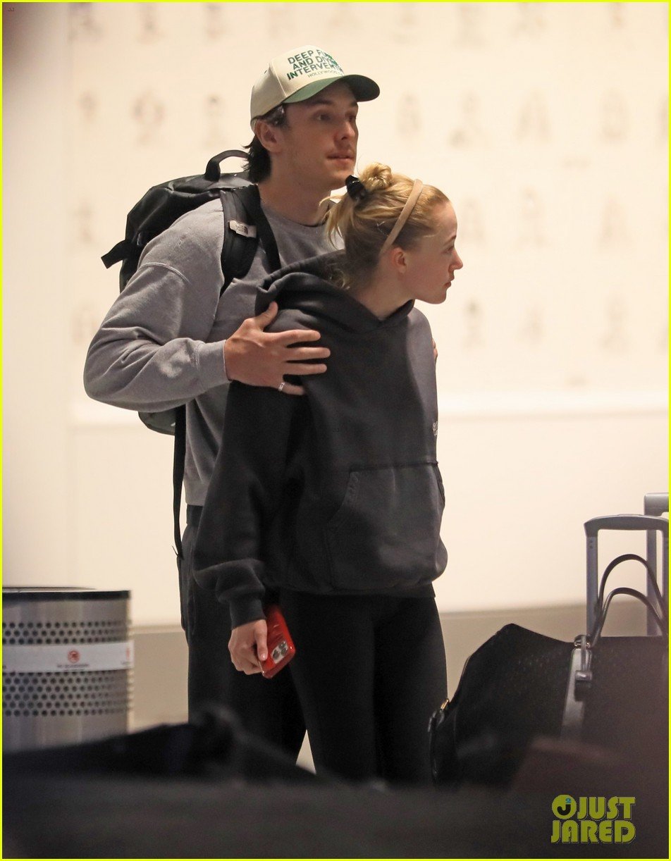 Ariana Grandes Ex-Husband Dalton Gomez Still Going Strong with Actress