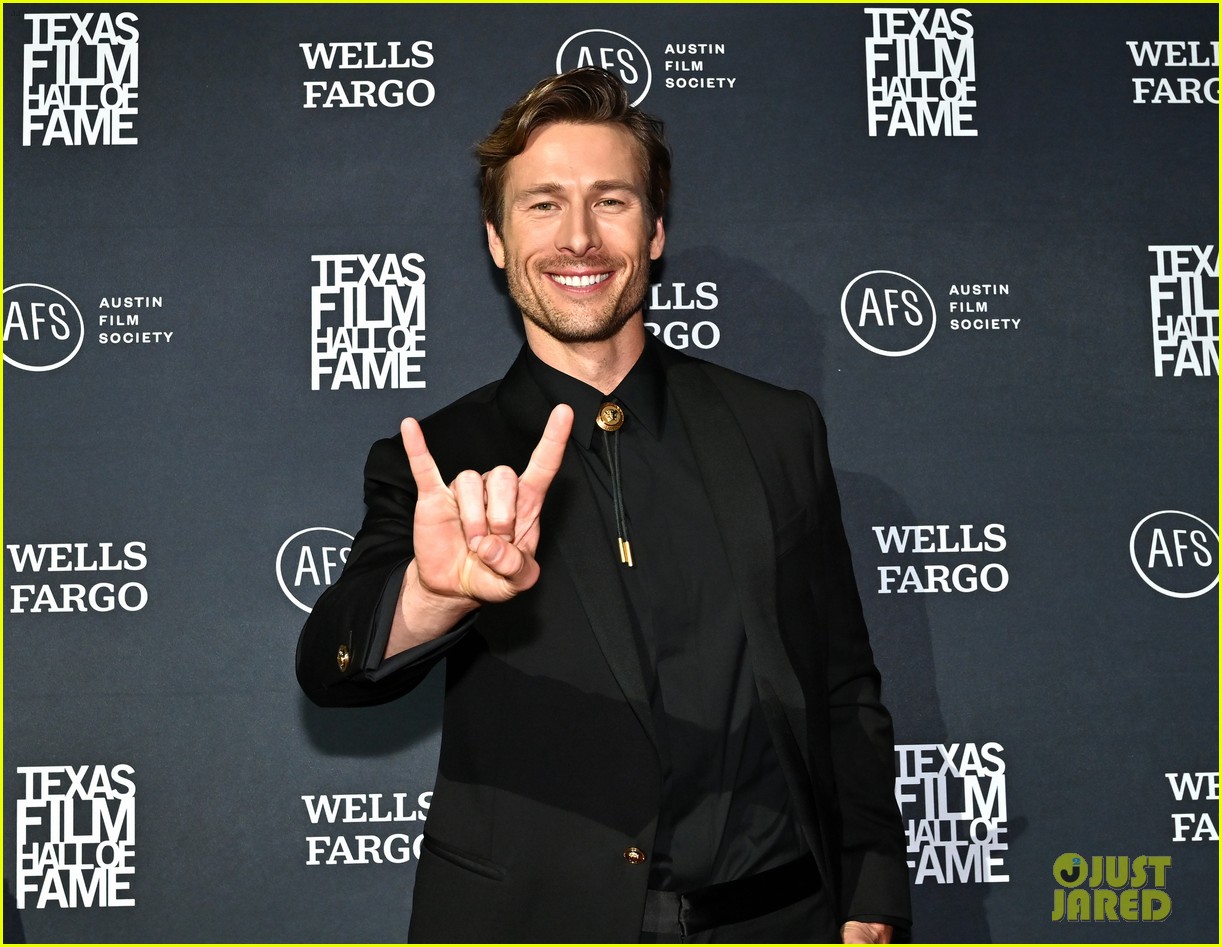 Glen Powell Looks Sharp in Bolo Tie as He’s Honored at A Toast To Texas