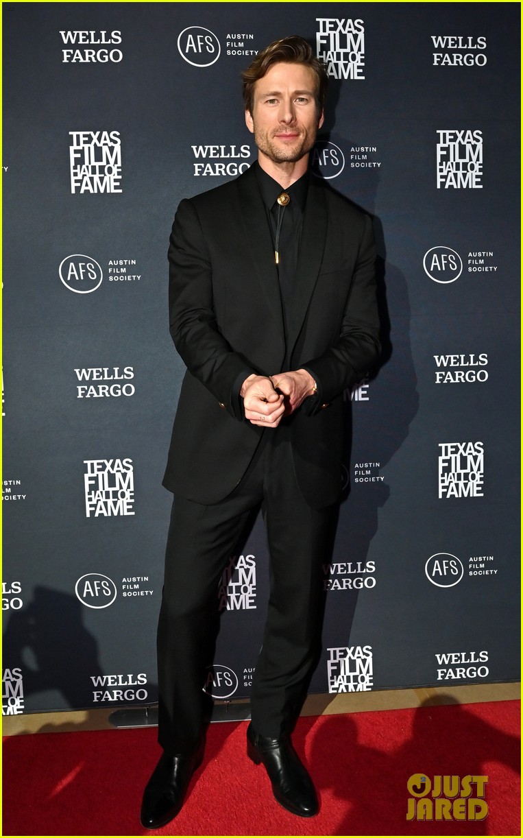 Glen Powell Looks Sharp in Bolo Tie as He&rsquo;s Honored at A Toast To Texas