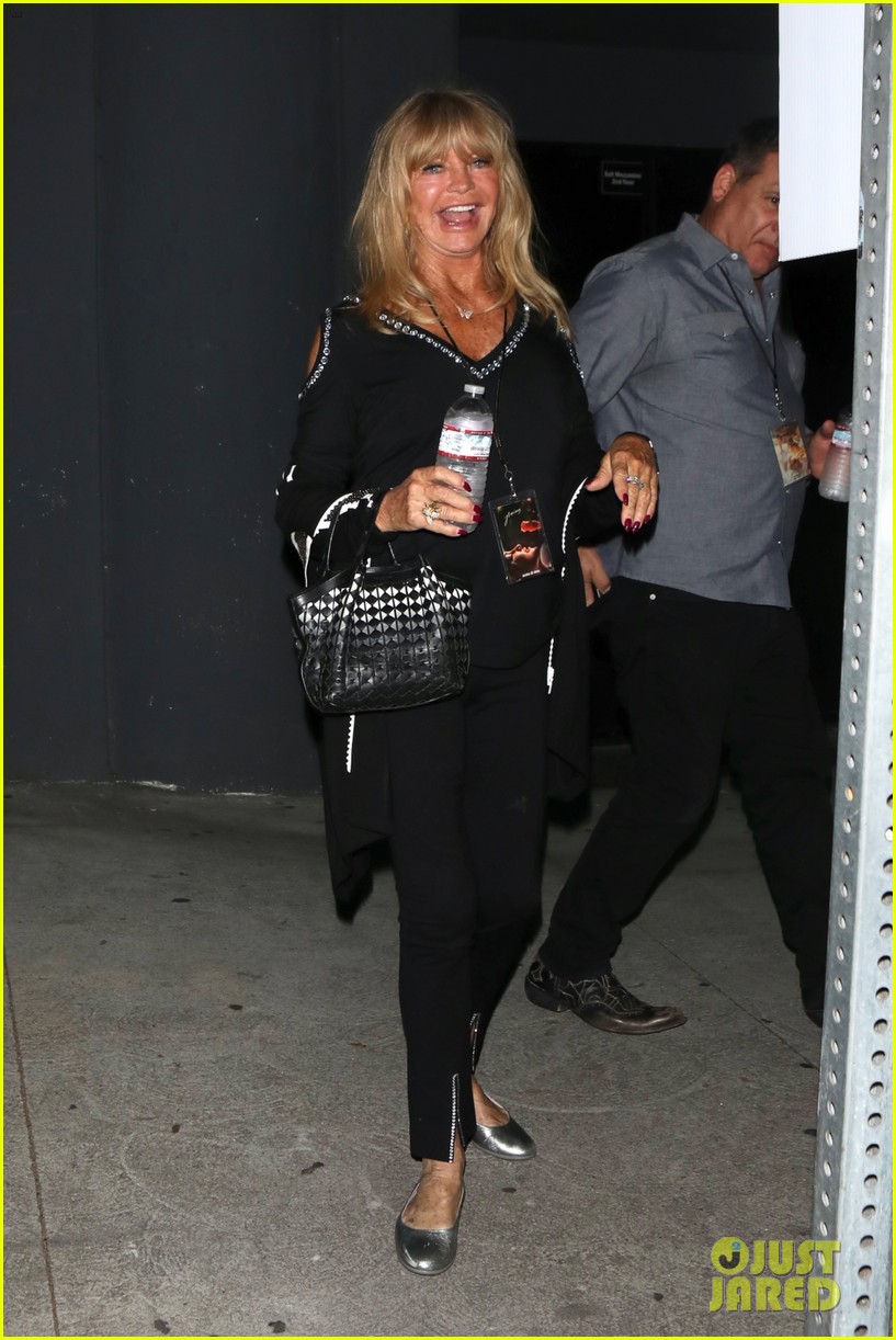 Kate Hudson Celebrates Release of Debut Album 'Glorious' with Star