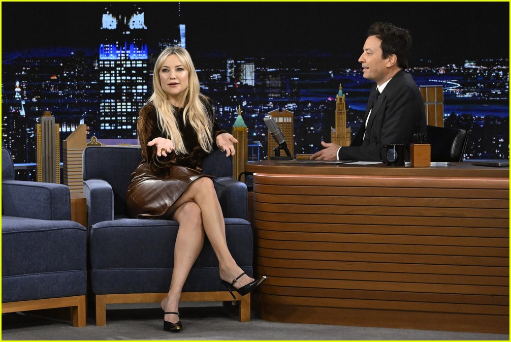 Kate Hudson Makes TV Performance Debut on 'Fallon,' Teases a Potential ...