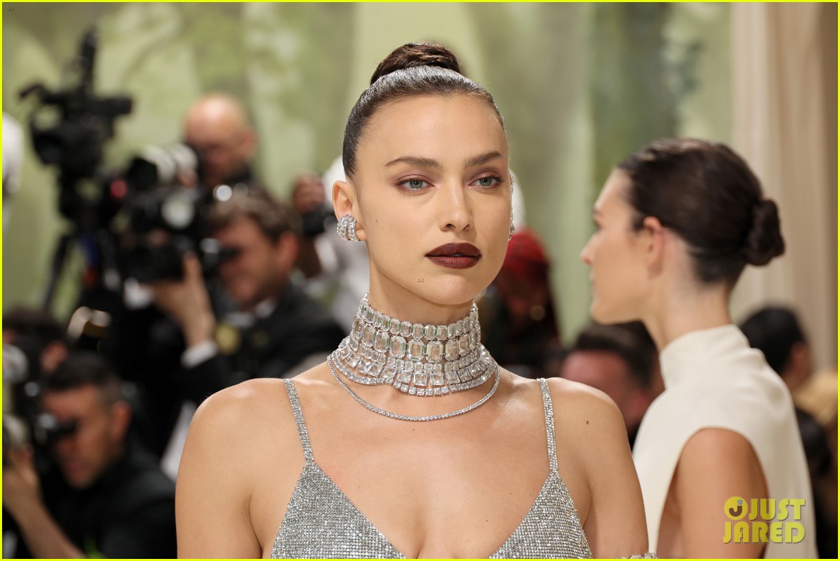 Irina Shayk Wears Dress Made of 84,000 Swarovski Crystals to Met Gala