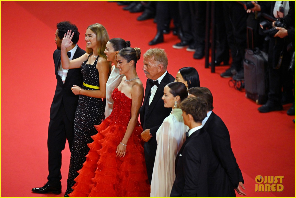 Kevin Costner & Sienna Miller Bring Their Families to 'Horizon