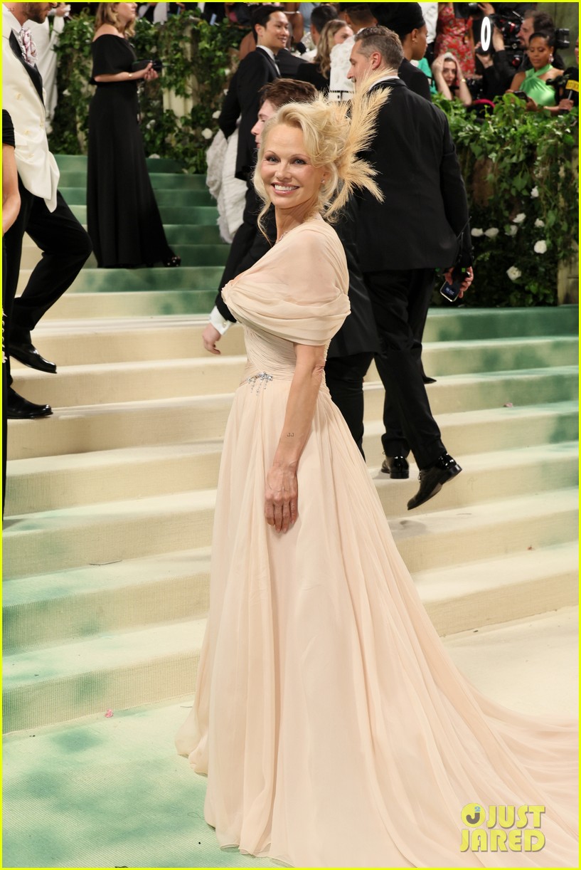 Pamela Anderson Makes Her Met Gala Debut, Radiates Natural Beauty at