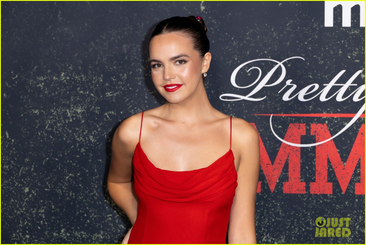 Bailee Madison, Malia Pyles & More Premiere ‘Pretty Little Liars