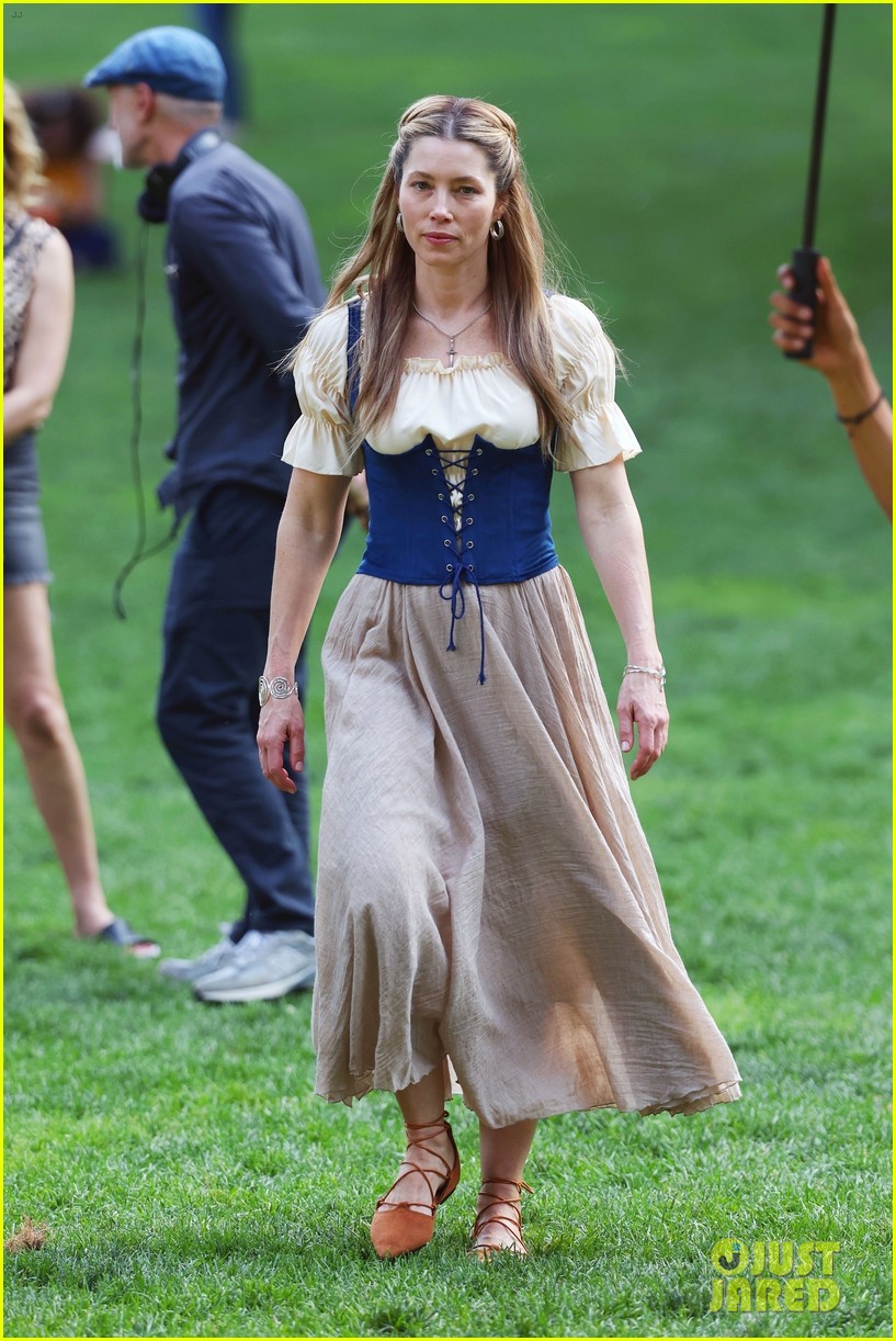 Jessica Biel Photographed on Set Hours Before Justin Timberlake's