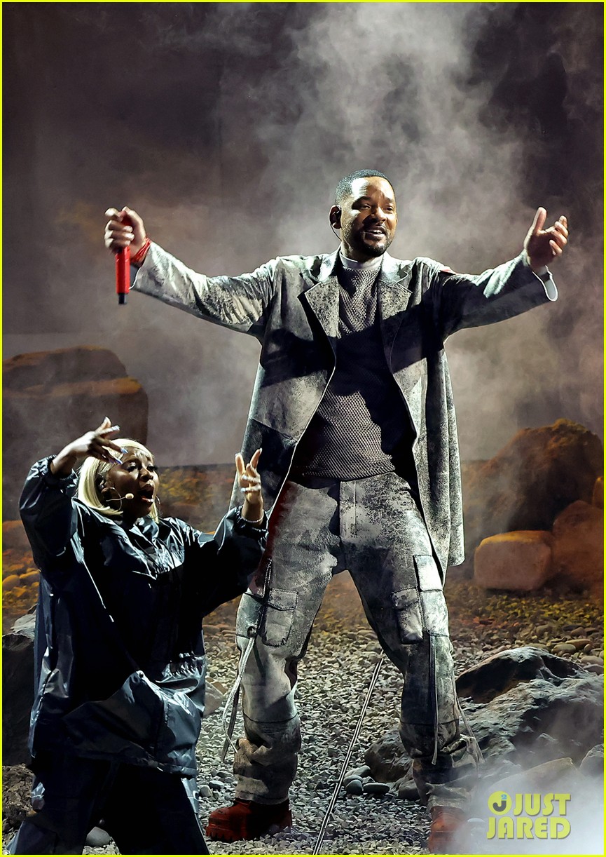 Will Smith Gives Fiery Performance of New Single 'You Can Make It' at