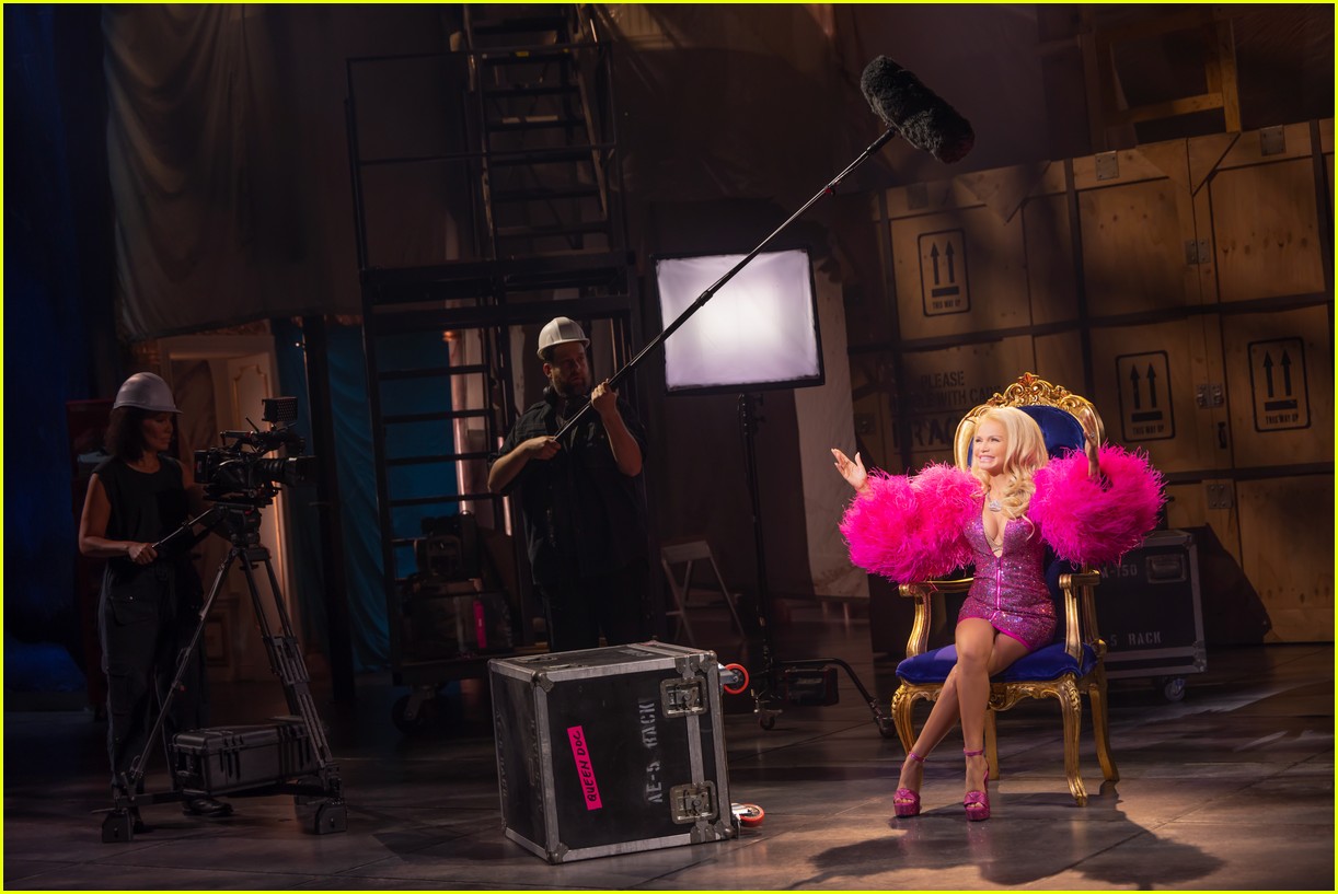 Kristin Chenoweth Confirms 'Queen of Versailles' Broadway Run, First