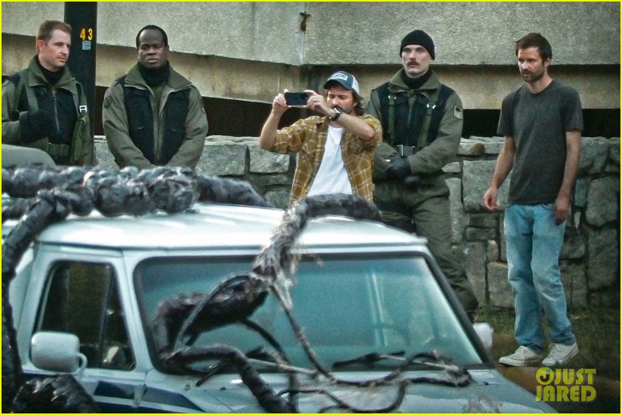 'Stranger Things' Set Photos Feature an Interesting Set Piece!: Photo