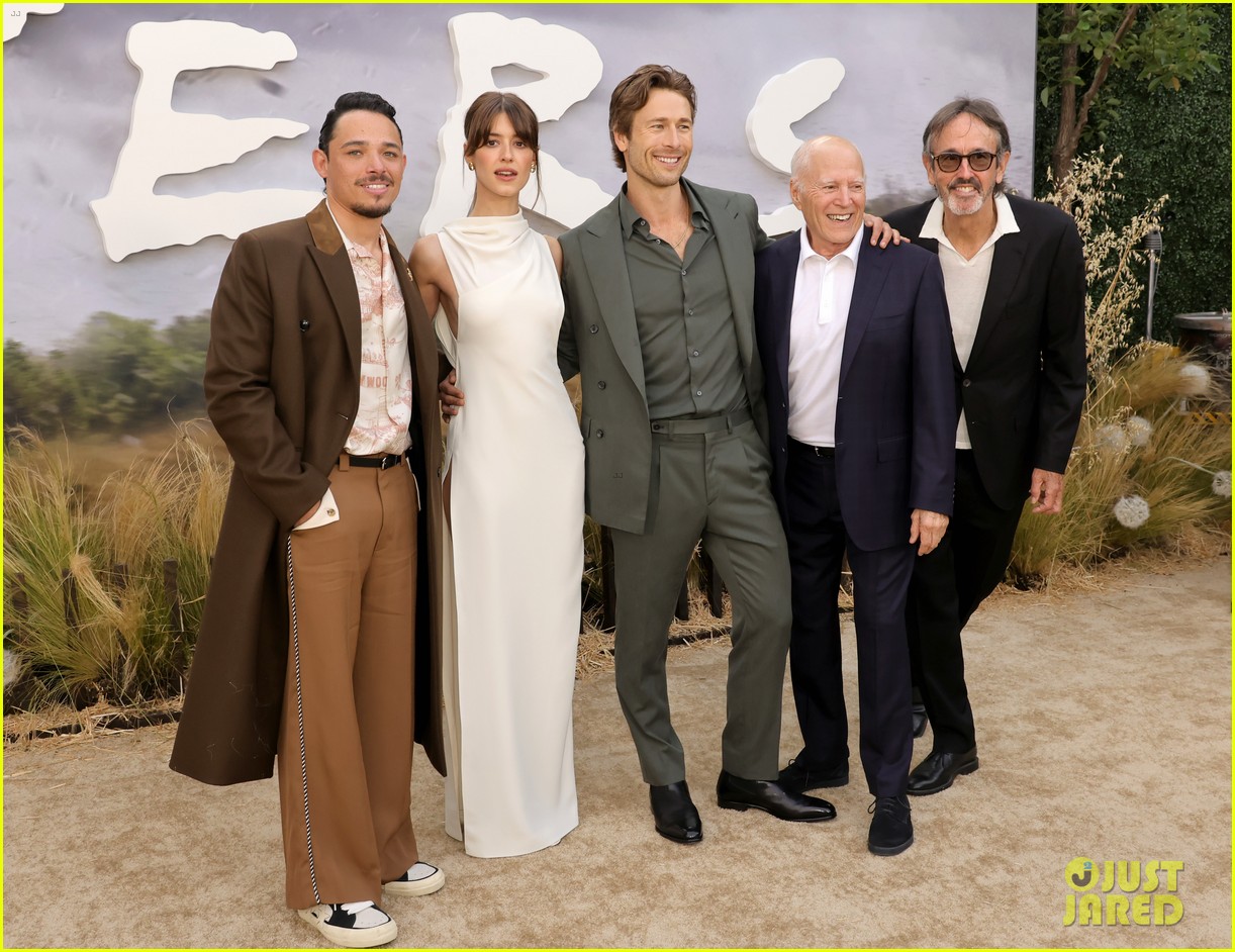 Glen Powell Brings His Dog to &lsquo;Twisters&rsquo; Premiere with Daisy Edgar