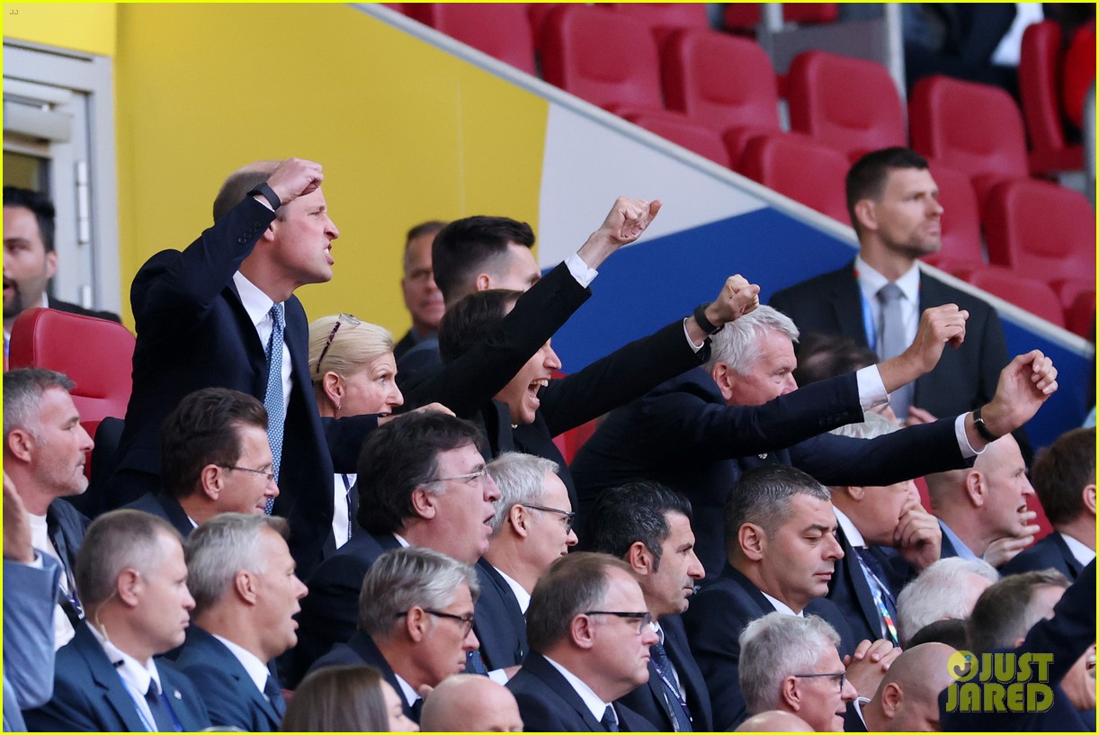 Prince William Celebrates England's QuarterFinal Win Against(02)