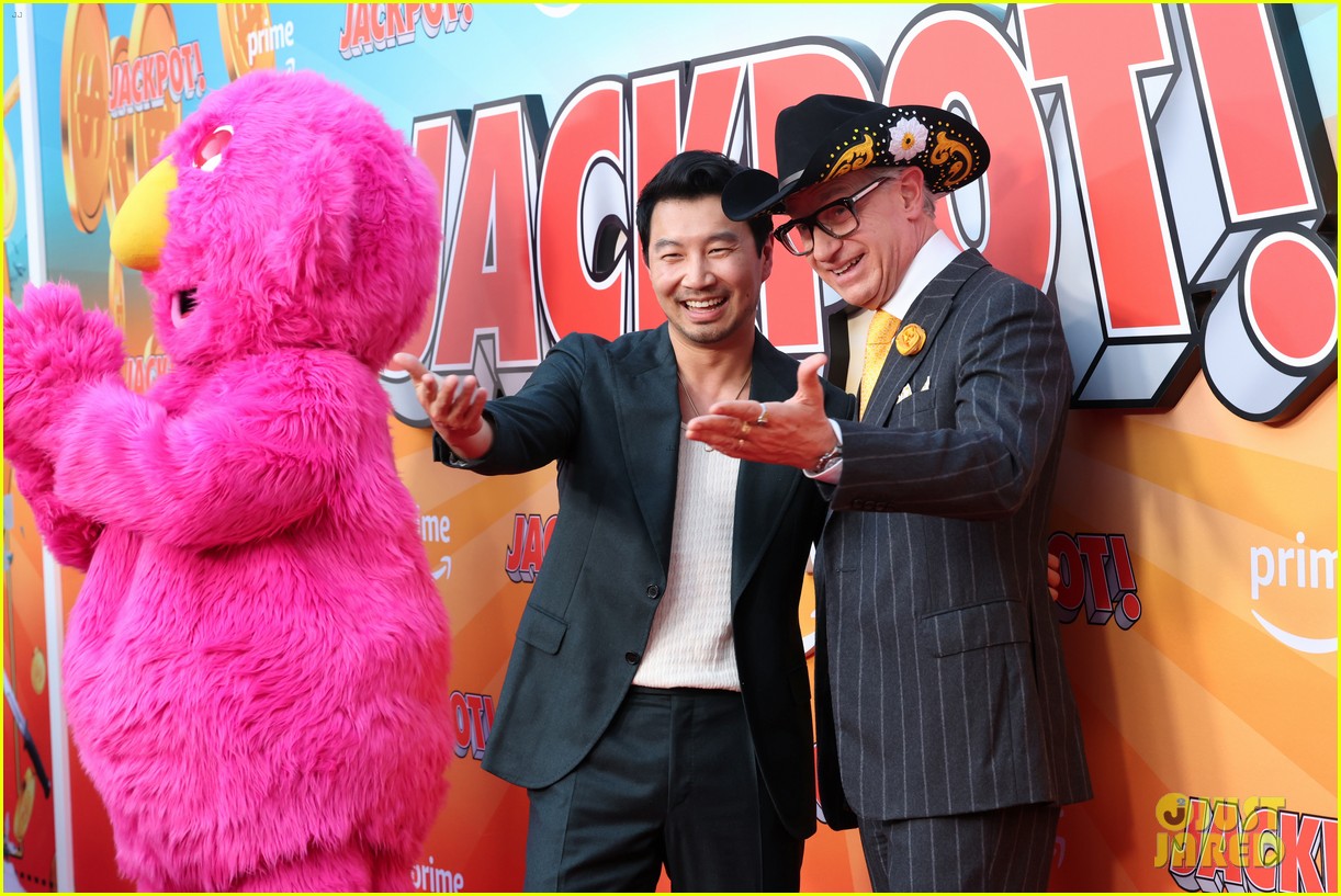 John Cena, Simu Liu, Paul Feig, & Awkwafina Take a Bus to 'Jackpot