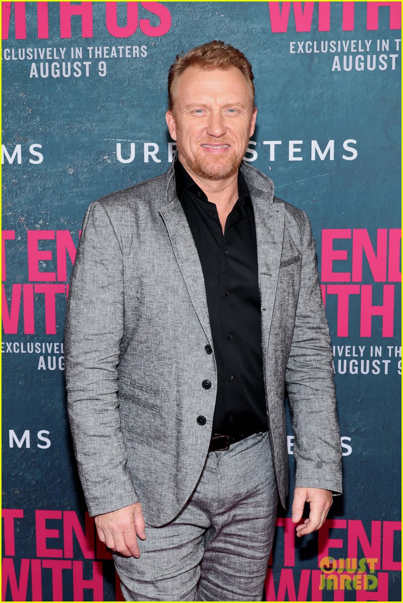 Young Lily & Atlas Actors, Isabela Ferrer & Alex Neustaedter, Walk Red