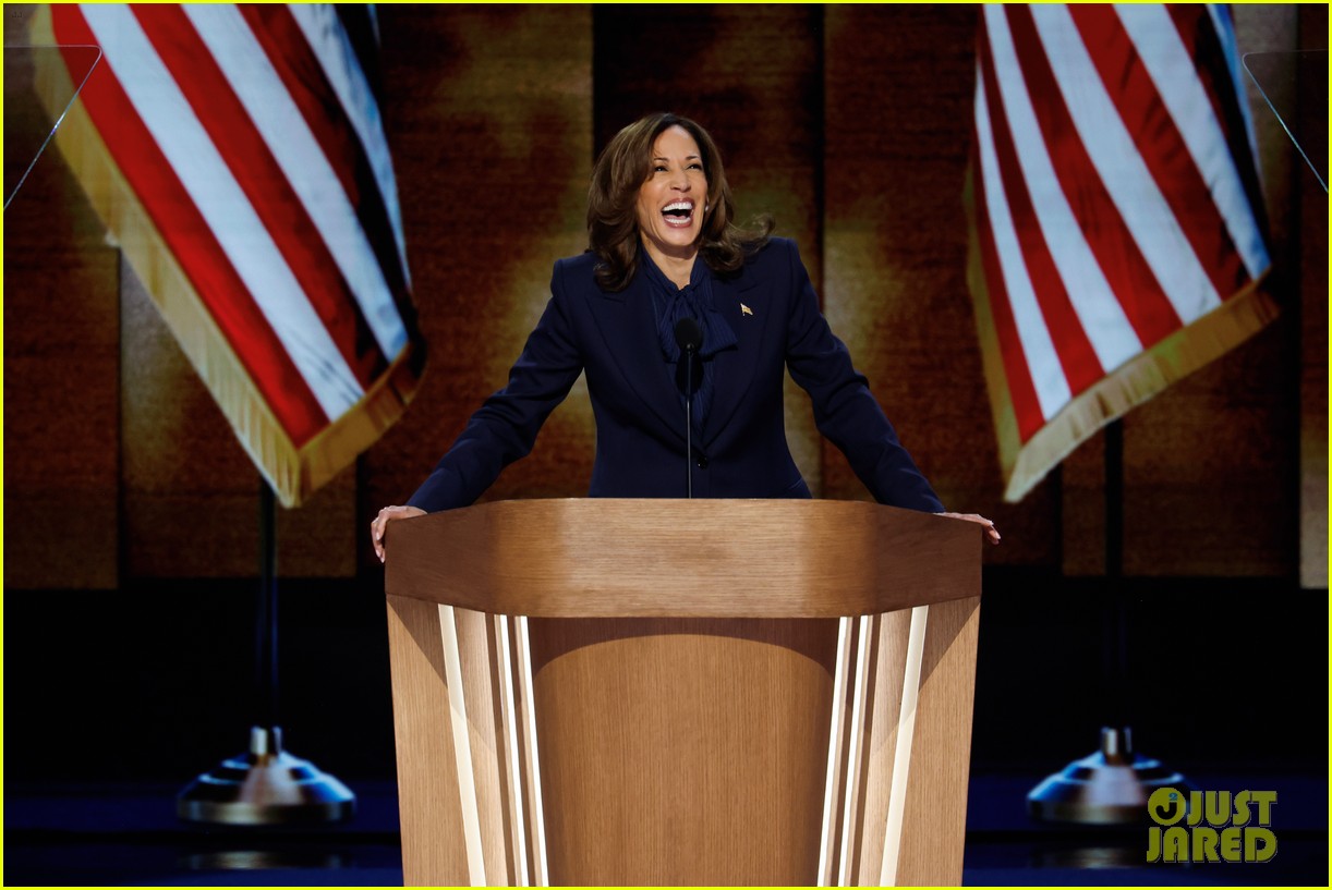 Kamala Harris DNC Speech Video: Watch Her Accept Democratic Nomination ...