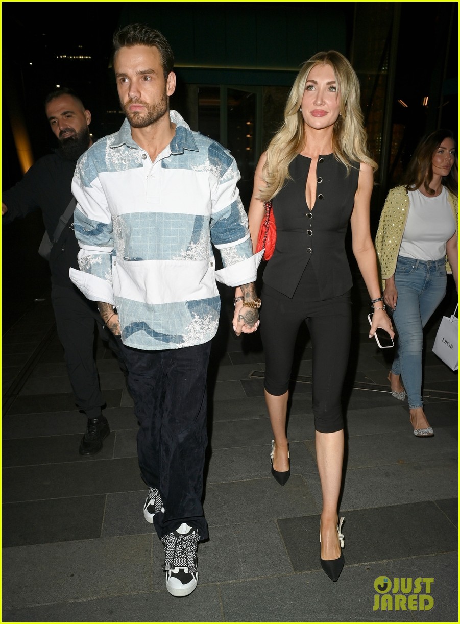 liam-payne-girlfriend-kate-cassidy-hold-hands-on-date-night-in