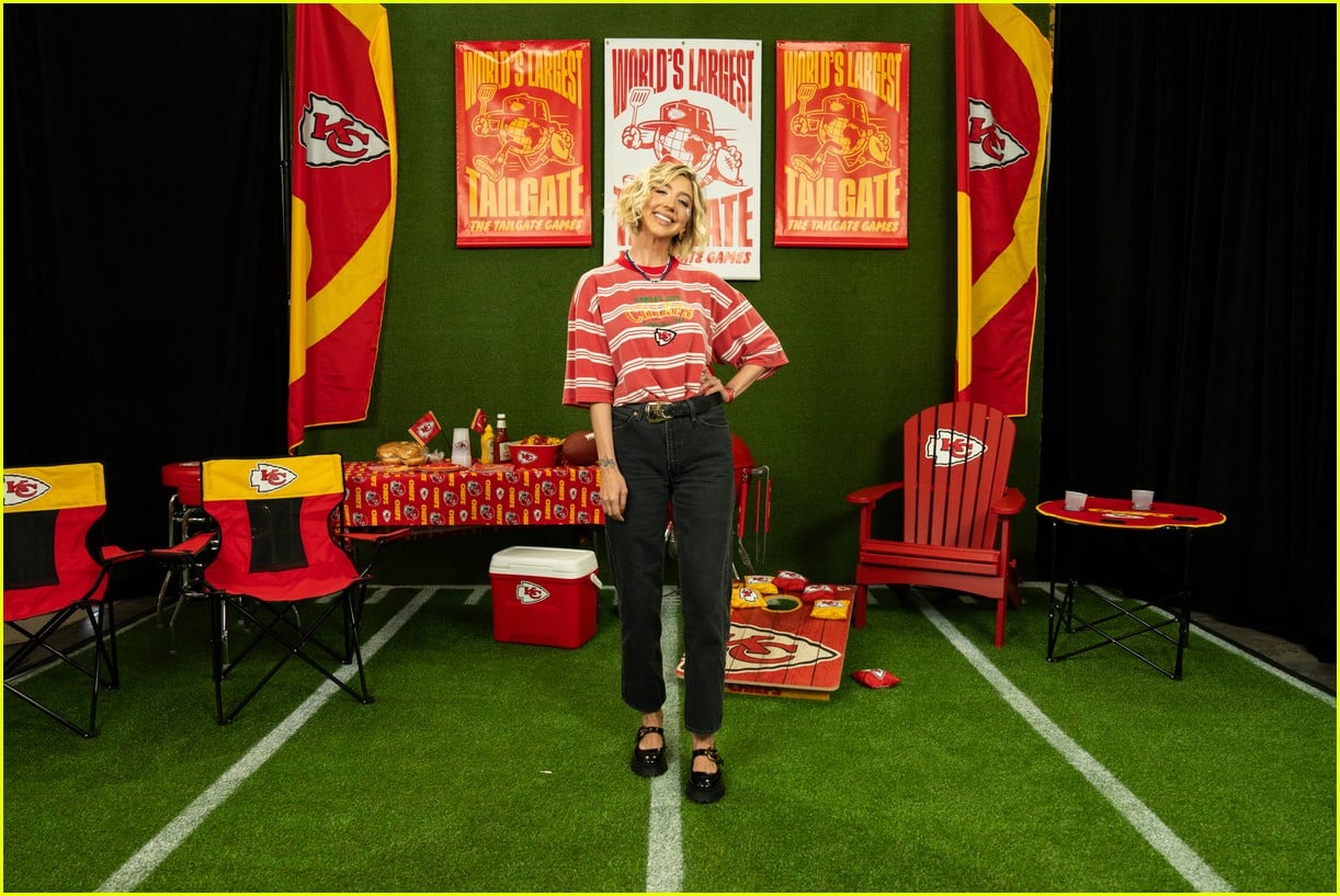 Hallmark Stars Tyler Hynes & Hunter King Join Donna Kelce at the Chiefs